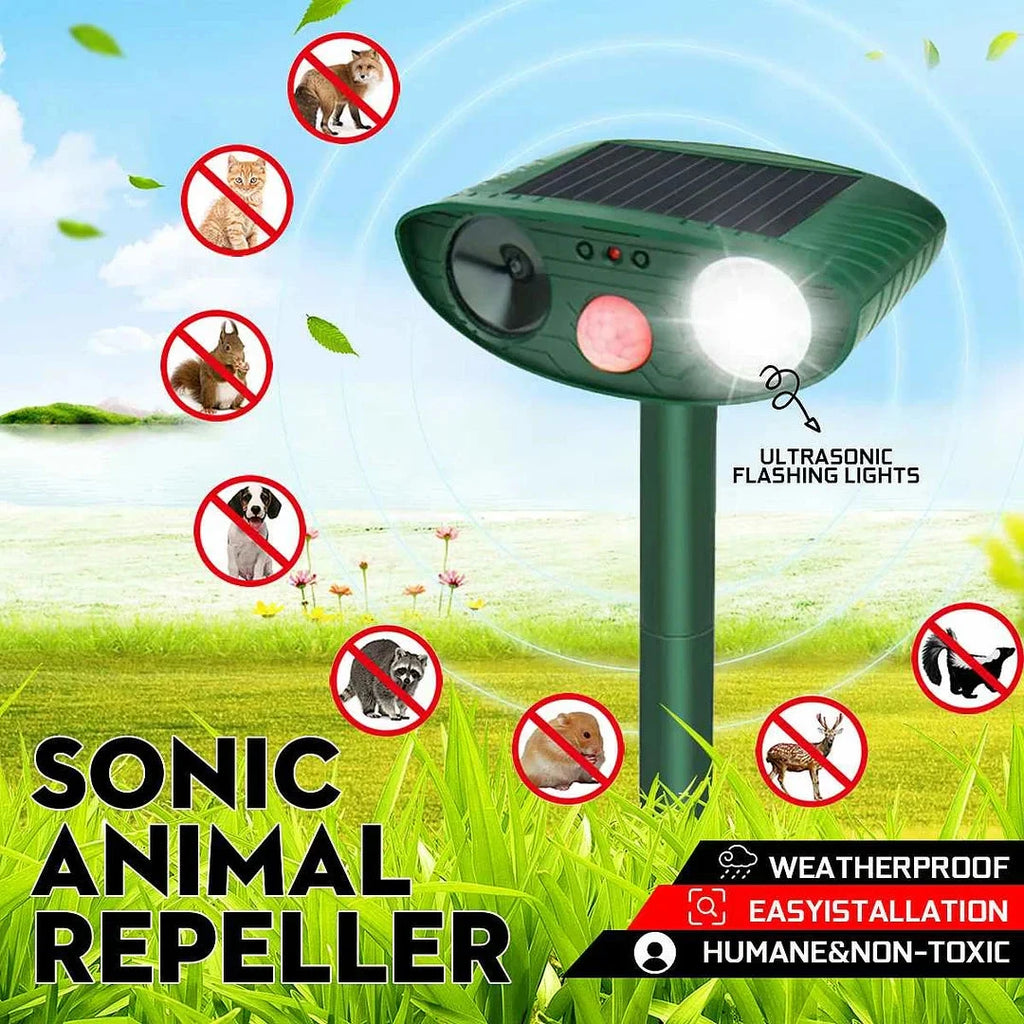 Solar Deer Repeller with Motion-Activated Ultrasonic Pulse and Flashing Light, 4-Pack Zanny Home
